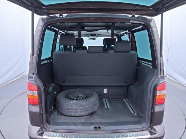 Volkswagen Multivan image 5