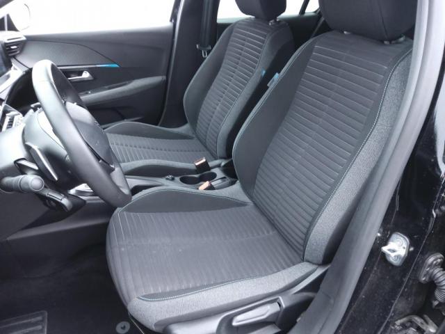 Peugeot 208 image 7