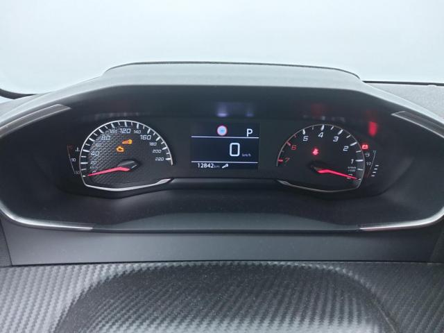 Peugeot 208 image 2