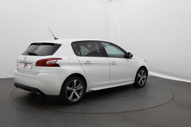 Peugeot 308 image 2