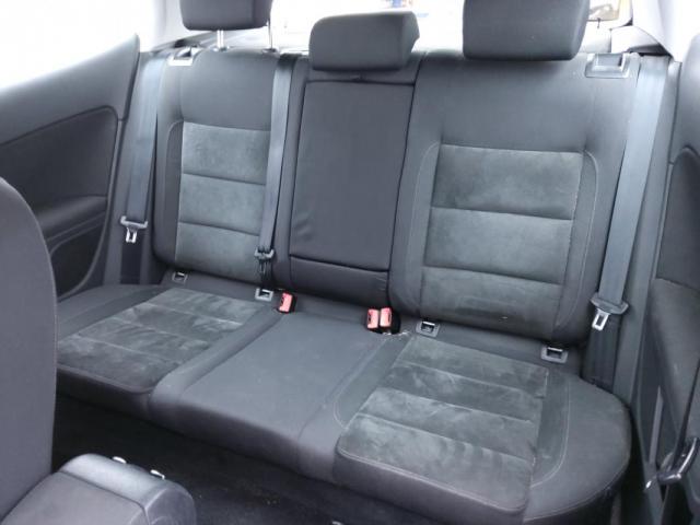 Volkswagen Golf image 1