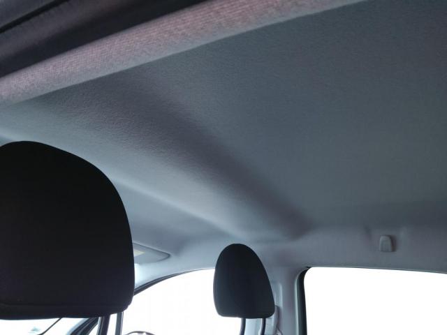 Peugeot 208 image 8