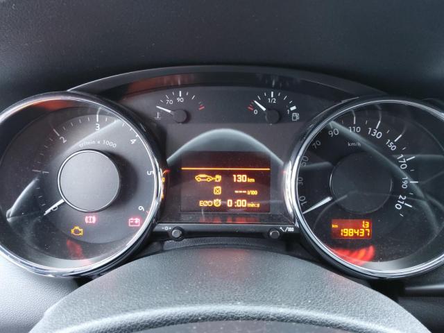 Peugeot 3008 image 2