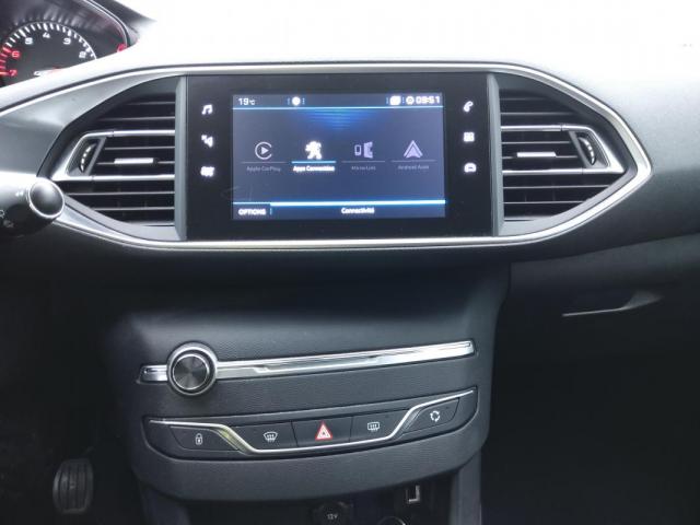 Peugeot 308 image 3