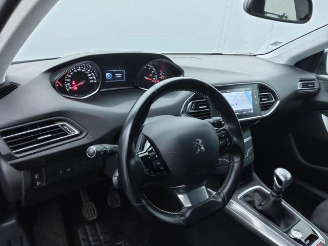 Peugeot 308 image 7
