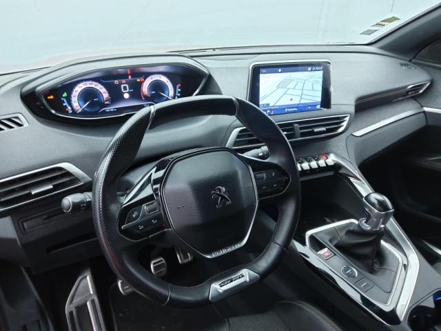 Peugeot 3008 image 2