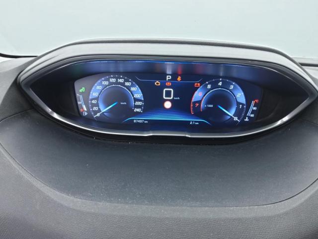 Peugeot 3008 image 3