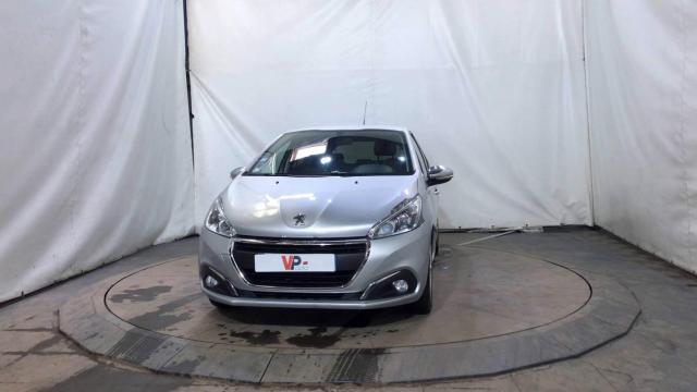 Peugeot 208 image 6