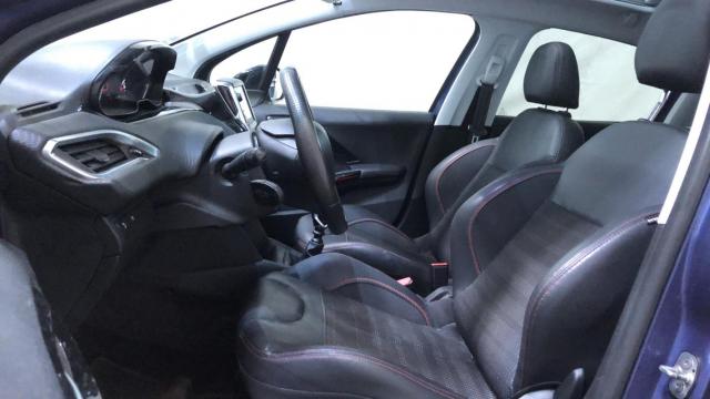 Peugeot 208 image 5
