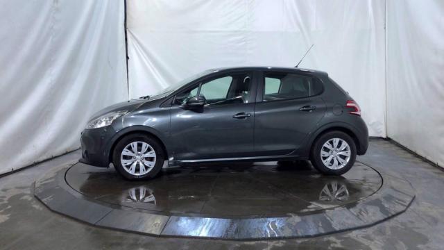 Peugeot 208 image 5