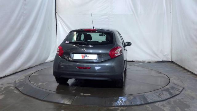 Peugeot 208 image 3