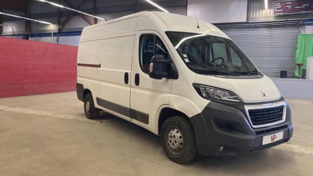 Peugeot Boxer image 8