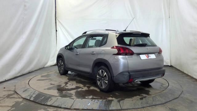 Peugeot 2008 image 6