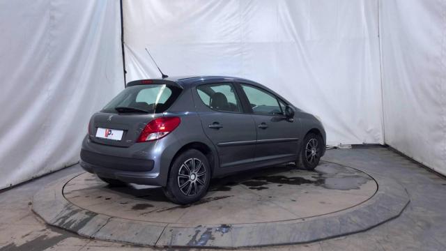 Peugeot 207 image 3