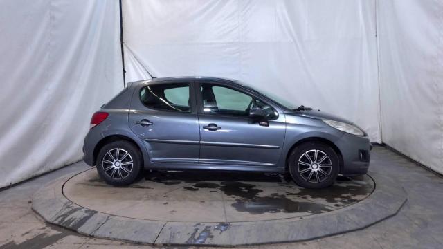 Peugeot 207 image 4