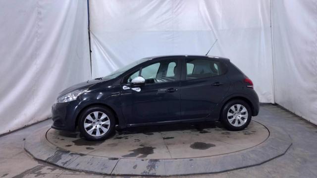 Peugeot 208 image 1
