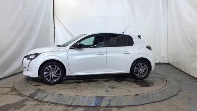 Peugeot 208 image 5