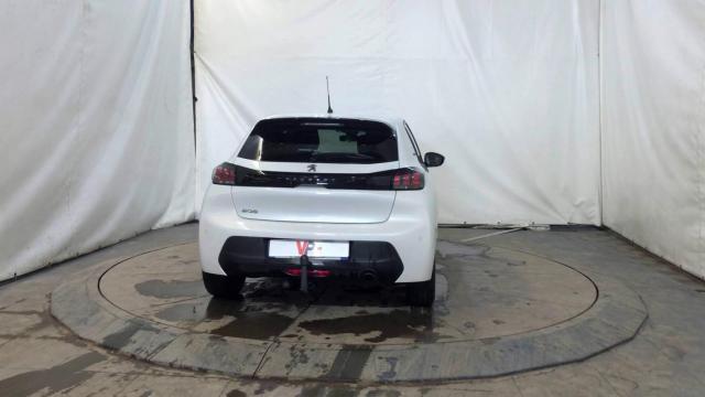 Peugeot 208 image 1