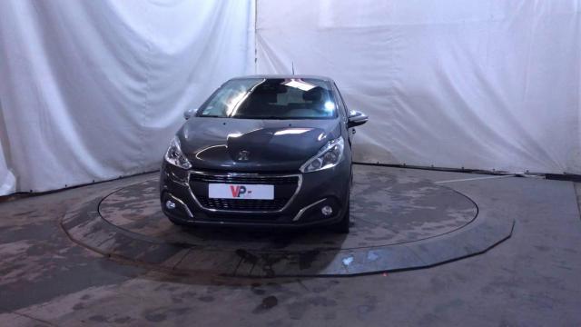Peugeot 208 image 1