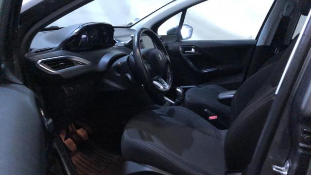 Peugeot 208 image 4