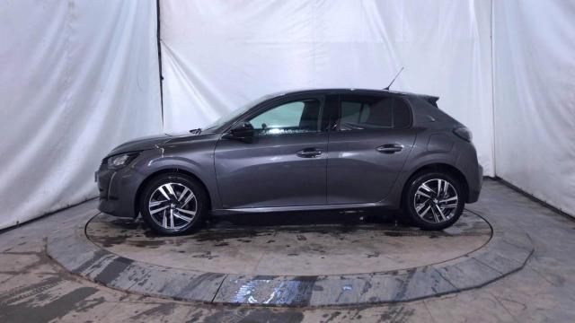 Peugeot 208 image 6