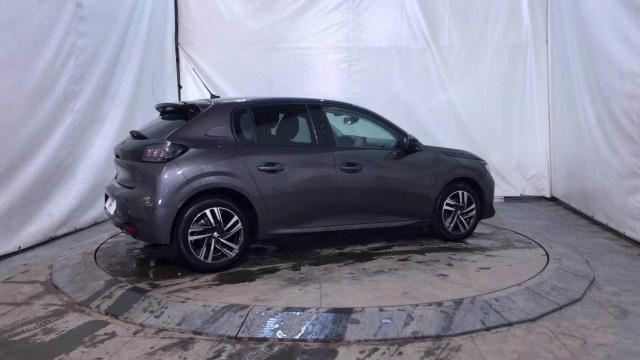Peugeot 208 image 4