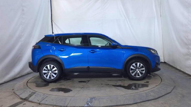Peugeot 2008 image 2