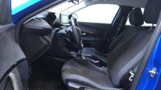Peugeot 2008 image 7