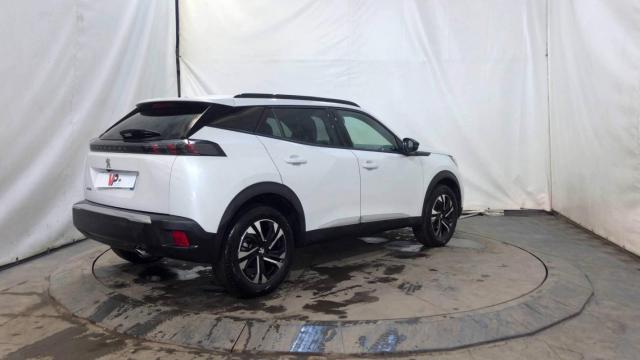 Peugeot 2008 image 3