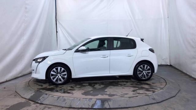 Peugeot 208 image 3