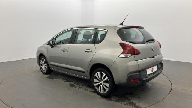 Peugeot 3008 image 2