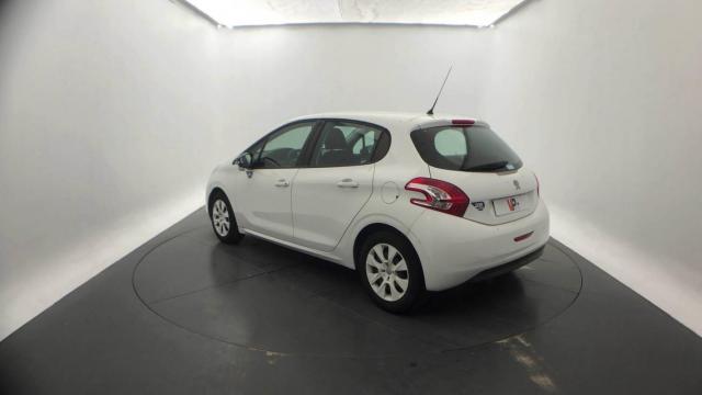 Peugeot 208 image 4
