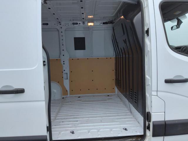 Renault Master image 6