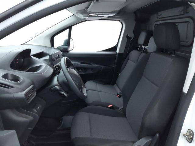 Peugeot Partner image 1