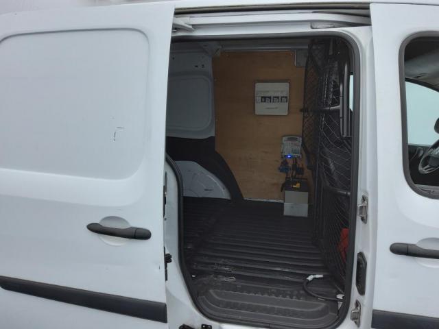 Renault Kangoo Express image 8