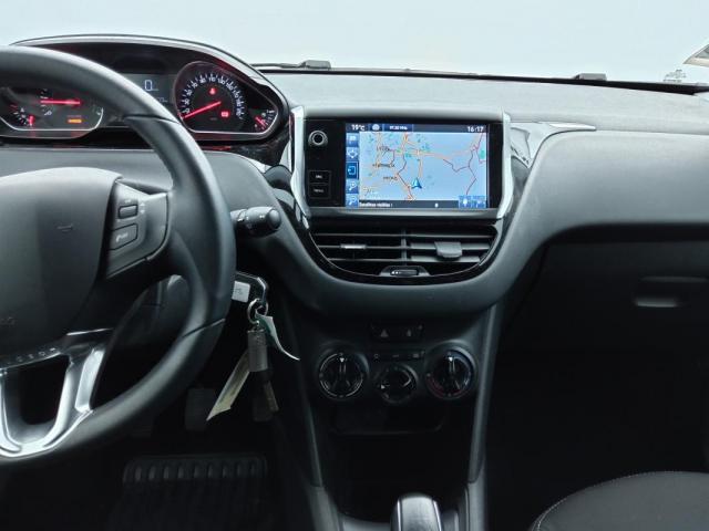 Peugeot 208 image 4