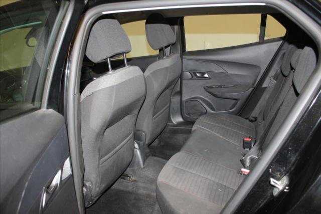 Peugeot 2008 image 7