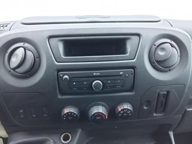 Renault Master image 1