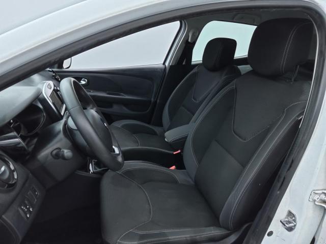 Renault Clio image 2