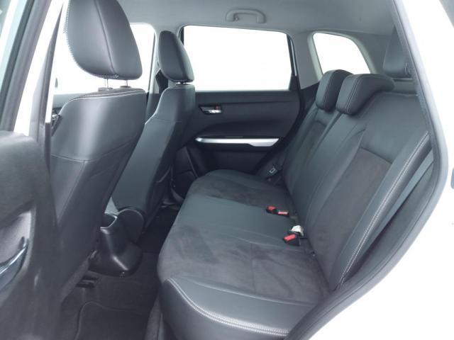Suzuki Vitara image 2