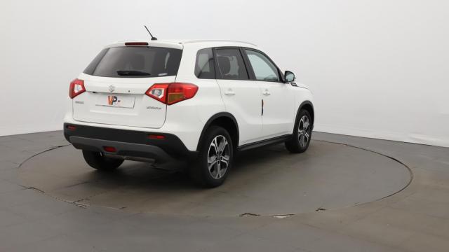 Suzuki Vitara image 5