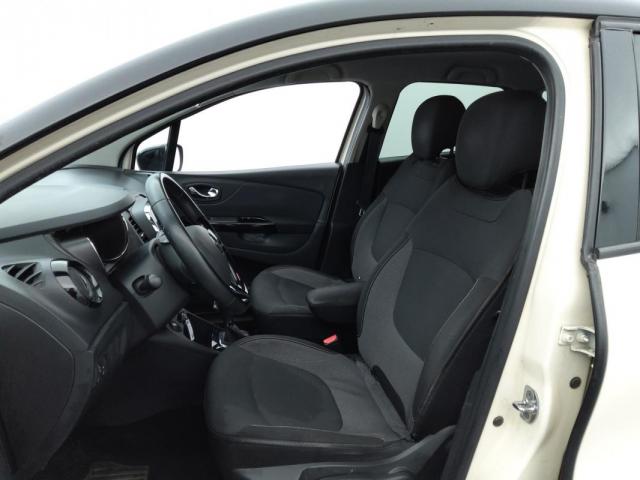 Renault Captur image 1
