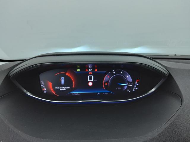 Peugeot 5008 image 8