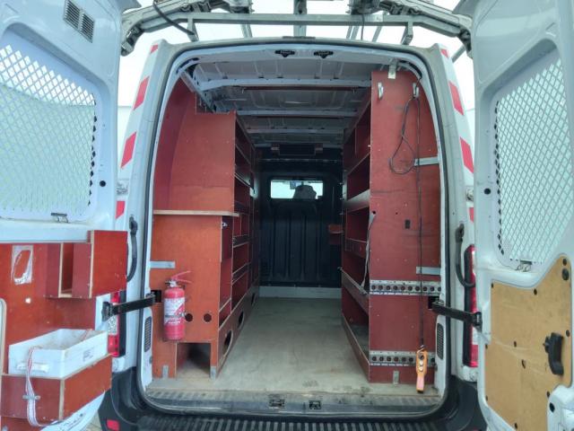 Renault Master image 8