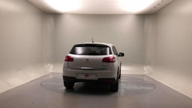 Peugeot 4008 image 1