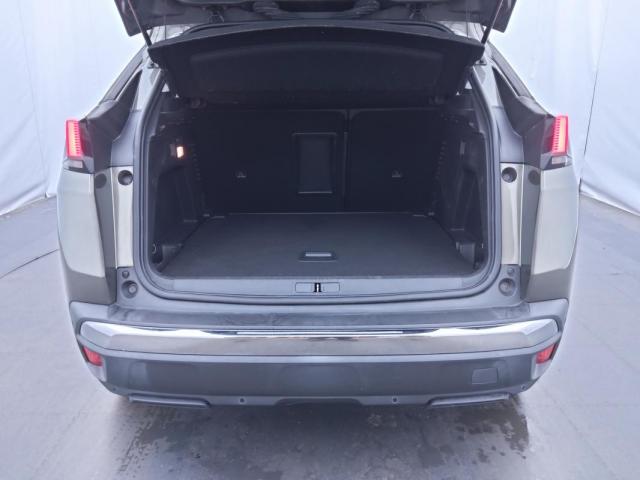 Peugeot 3008 image 2