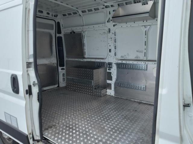 Peugeot Boxer image 3
