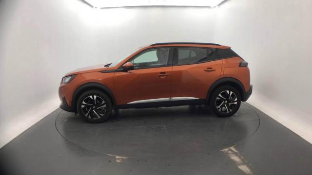 Peugeot 2008 image 2