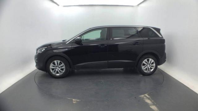 Peugeot 5008 image 2