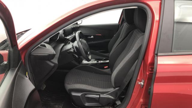 Peugeot 208 image 1